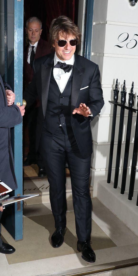 Tom Cruise - Les célébrités quittent le club Oswald's après avoir célébré le 50ème anniversaire de V.Beckham à Londres, le 20 avril 2024. AGENCE / BESTIMAGE