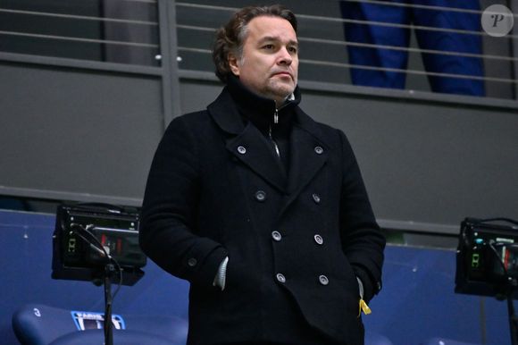 Passionné par ce projet, il affirme qu'il ne vendra jamais cette entreprise.

Laurent Tapie assiste au match de Ligue 1 entre le Paris FC et le RC Lens au Stade Jean Bouin le 14 février 2026 à Paris, France. © Federico Pestellini / PsnewZ / Bestimage -