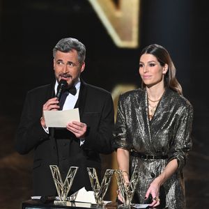 Olivier Minne et Laury Thilleman lors de la 37ème cérémonie des Victoires de la musique à la Seine musicale de Boulogne-Billancourt, le 11 février 2022.
© Guirec Coadic/Bestimage