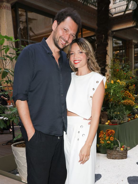 Exclusif - Éric Antoine et sa compagne Gennifer Demey lors de l'inauguration Le Patio by Norbert Tarayre au Prince de Galles à Paris, le 4 juillet 2025. 

Photo : Coadic Guirec / Bestimage