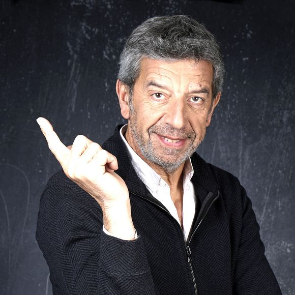 En ces fêtes de fin d'année, on est nombreuses et nombreux à savoir que l'on risque de se retrouver à table assez fréquemment. Et d'y rester parfois de longues heures. 

Exclusif - Rendez-vous avec Michel Cymès lors de L'enregistrement de l'émission "Chez Jordan", présentée par Jordan de Luxe.