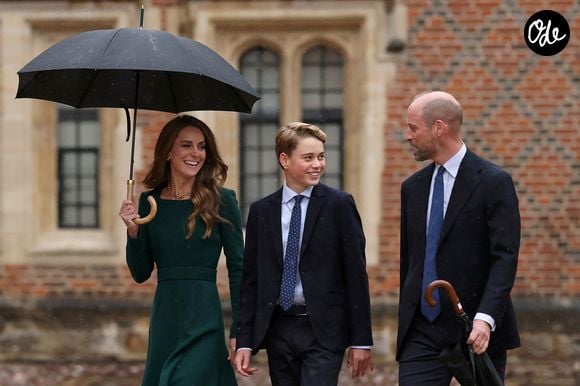 Le prince George de Galles, fait sa rentrée au collège d'Eton entouré de ses parents, le prince William, prince de Galles, et Catherine (Kate) Middleton, princesse de Galles, le 8 septembre 2026.  © PA Wire/PA Images / Bestimage