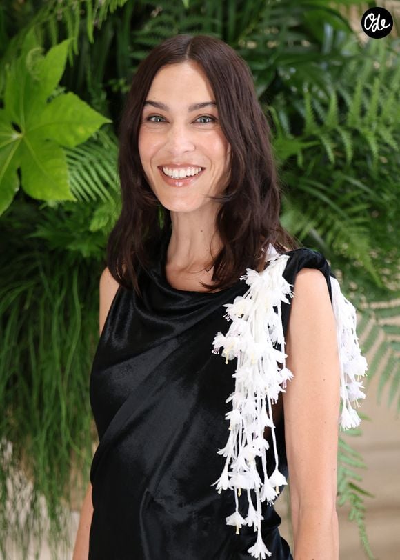ou encore Alexa Chung.

Alexa Chung au photocall du défilé de mode DIOR Collection Haute Couture Automne/Hiver 2026-2027 lors de la Fashion Week de Paris (PFW) au musée Rodin, à Paris, France, le 6 juillet 2026. © Denis Guignebourg/Bestimage