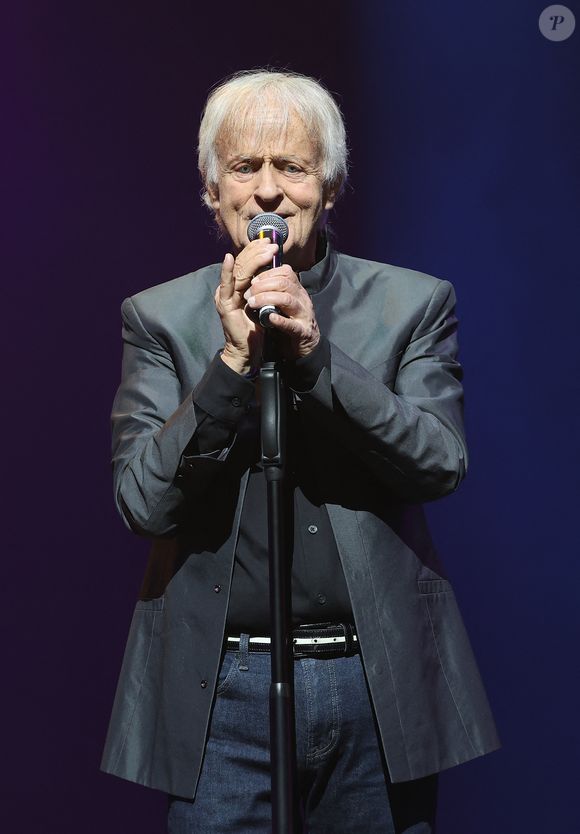 Ce dernier était l'auteur de ses plus grands tubes, comme "Du côté de chez Swann".

Dave célèbre son 80ème anniversaire sur la scène de Grand Rex à Paris le 21 mai 2024. Dave a enthousiasmé le public durant plus de deux heures, pour son concert anniversaire. © Coadic Guirec/Bestimage