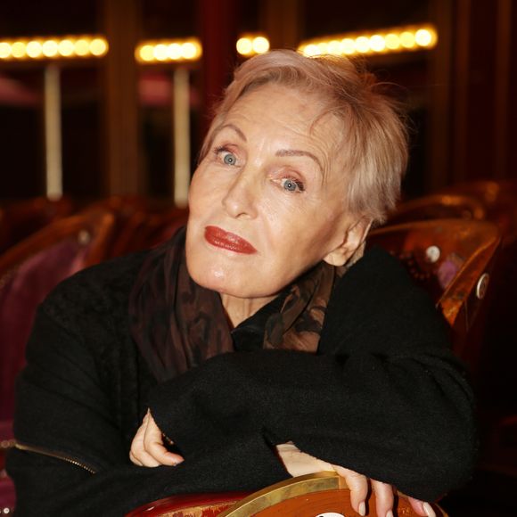 “J’ai commencé par ne plus répondre aux SMS, ou alors en retard, de sorte qu’il n’y ait pas trop de monde qui compte sur moi”, complète-t-elle

Nicole Croisille lors de la conférence de presse de rentrée des Théâtres Privés au Théâtre des Folies Bergères à Paris le 13 Septembre 2017. © Denis Guignebourg / Bestimage