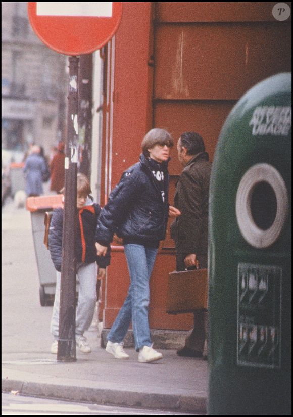 Archives - Françoise Hardy et son fils Thomas Dutronc (AGENCE / BESTIMAGE).