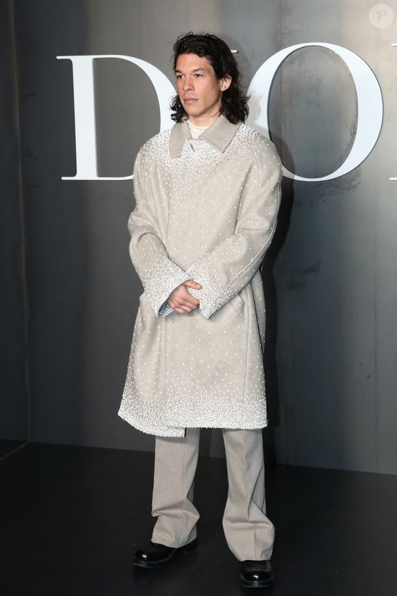 Sandor Funtek au photocall du défilé Dior Homme à l'École-Militaire lors de la semaine de la mode masculine automne/hiver 2025-2026 à Paris, France, le 24 janvier 2025. © Bertrand Rindoff/Bestimage