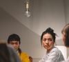 L’impulsivité et l’anxiété peuvent aussi pousser à parler rapidement, par peur d’oublier une idée ou de laisser un silence.

Pexels