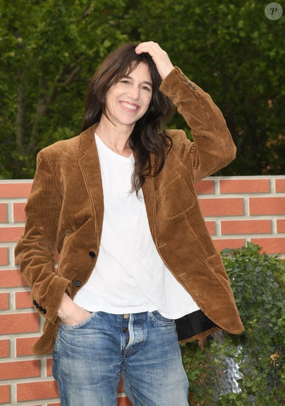 Charlotte Gainsbourg - Photocall à l'occasion de l'inauguration du nouveau Disney's Hotel New York - The Art of Marvel à Disneyland Paris le 26 juin 2021.
© Guirec Coadic / Bestimage