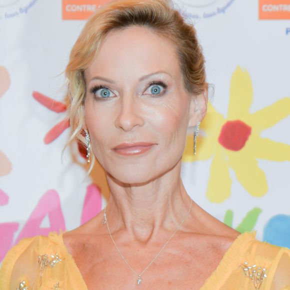 Rebecca Hampton portant une robe Christophe Guillarmé lors du "Gala Pour L'Espoir" au Théâtre Des Champs Elysées le 29 novembre 2022 à Paris, France. Photo by Jana Call me J/ABACAPRESS.COM