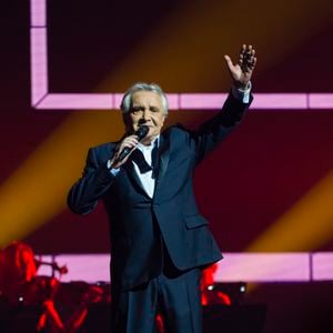 Exclusif -Michel Sardou - Ultime concert de Michel Sardou pour la dernière date de son spectacle "La dernière danse" à la Seine Musicale à Boulogne-Billancourt le 12 avril 2018. Le chanteur a rassemblé plus de 400 000 spectateurs pour une tournée de 82 concerts.  © Pierre Perusseau/Bestimage