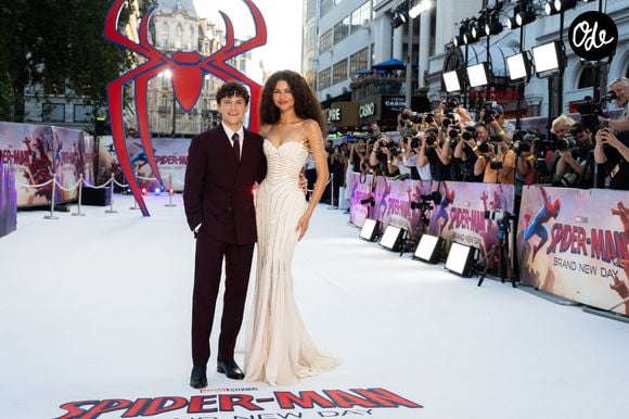 Les internautes ont été nombreux à saluer leur complicité.

Tom Holland et Zendaya lors de l'avant-première de Spider-Man: Brand New Day, à Leicester Square, à Londres.

© GOFF  / BESTIMAGE