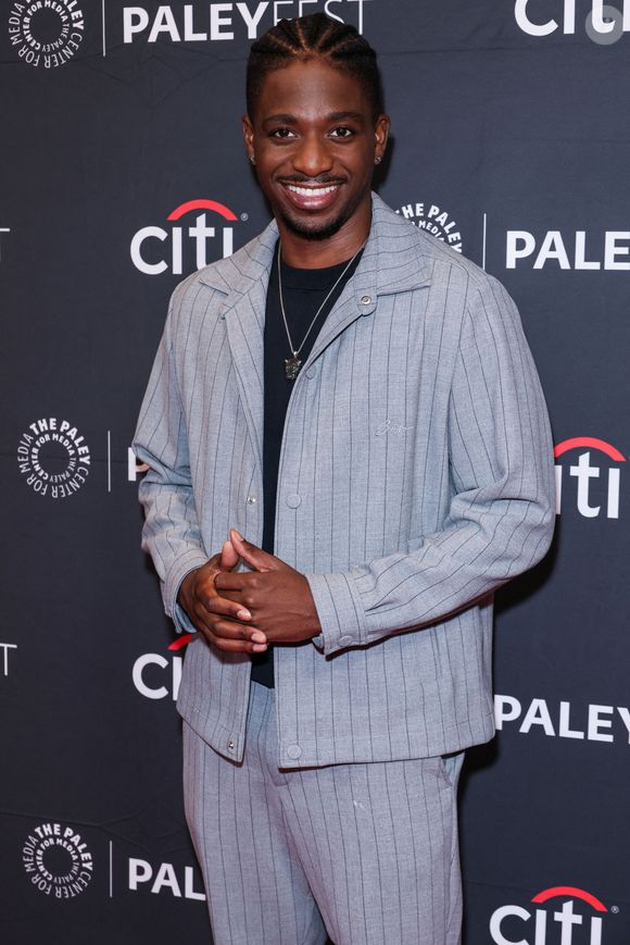 Samuel Arnold pour Emily In Paris (Netflix), au Dolby Theatre à Hollywood.

©BestImage
