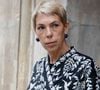 La directrice des relations publiques avait perdu la vie le 17 août dans un accident de voiture dans les Deux-Sèvres, aux côtés de son compagnon Nicolas Altmayer.

Mathilde Favier à la sortie de la messe hommage à Doris Brynner en l'église Saint-Philippe-du-Roule à Paris le 4 jin 2025.

© Christophe Clovis / Bestimage