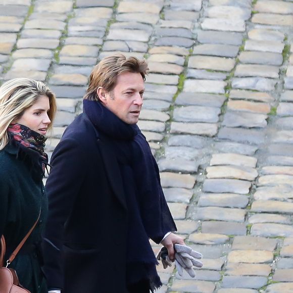 Laurent Delahousse et Alice Taglioni lors de la cérémonie d’hommage national à Jean d’Ormesson à l'hôtel des Invalides à Paris, le 8 décembre 2017.

Photo : Stephane Lemouton / Bestimage