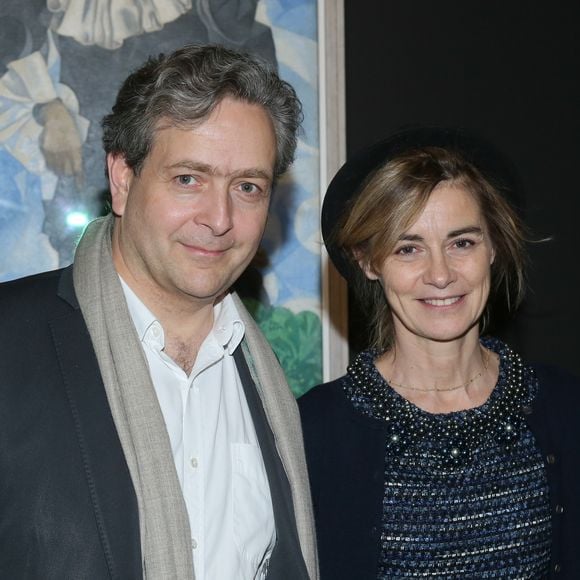 Avec qui elle file toujours le parfait amour

Anne Consigny et son mari Eric de Chassey - Avant-première de l'exposition consacrée à Chagall, Lissitzky, Malévitch... au Centre Pompidou à Paris le 26 mars 2018. © CVS/Bestimage