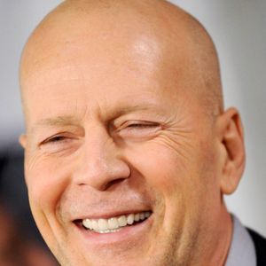 Mais si ce message est si touchant, c'est parce qu'on y voit, aussi, une vidéo de Bruce Willis, s'amusant avec sa fille, alors qu'elle n'est encore qu'un bébé... Un Bruce Willis qui semble en pleine forme. Et pourtant, c'était il y a seulement 13 ans.

Bruce Willis assiste à la première du film "Die Hard : Belle journée pour mourir" à New York. Le 13 février 2013. STARMAX / BESTIMAGE
