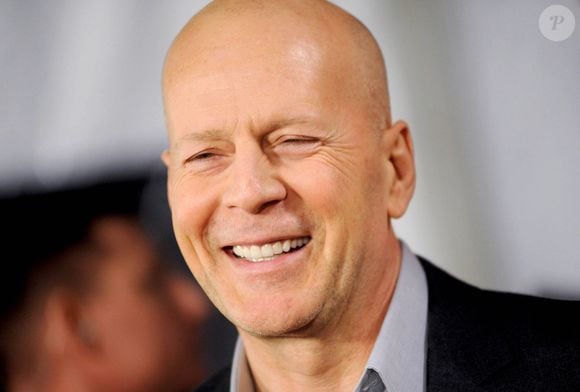 Mais si ce message est si touchant, c'est parce qu'on y voit, aussi, une vidéo de Bruce Willis, s'amusant avec sa fille, alors qu'elle n'est encore qu'un bébé... Un Bruce Willis qui semble en pleine forme. Et pourtant, c'était il y a seulement 13 ans.

Bruce Willis assiste à la première du film "Die Hard : Belle journée pour mourir" à New York. Le 13 février 2013. STARMAX / BESTIMAGE