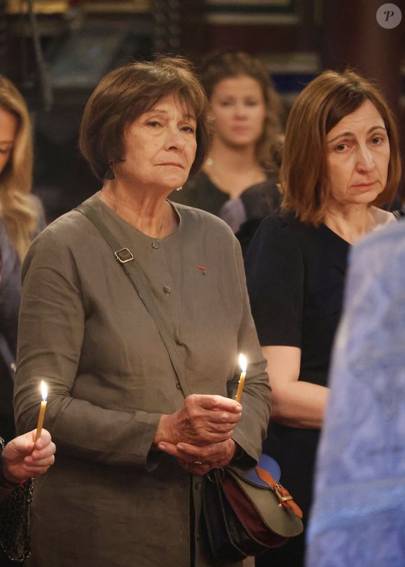 Un moment de recueillement en famille

Exclusif - Macha Meril aux obsèques de sa soeur la princesse Hélène Gagarine en la cathédrale Saint-Alexandre-Nevsky, à Paris, France, le 20 août 2025. © Denis Guignebourg/Bestimage