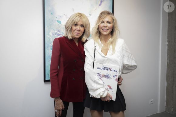 Exclusif - Brigitte Macron, Laurence Auzière (Laurence Graffensttaden) lors du vernissage de l'exposition de Danhôo à la galerie A2Z Art Gallery à Paris le 29 avril 2025.

© Jack Tribeca / Bestimage