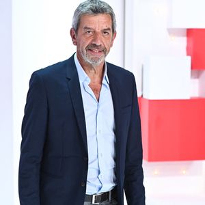 Exclusif - Michel Cymes lors de l'enregistrement de l'émission "Vivement Dimanche" au Studio Gabriel et diffusée le 30 octobre 2022 sur France 3.
Photos du 16 octobre 2022.

© Guillaume Gaffiot / Bestimage