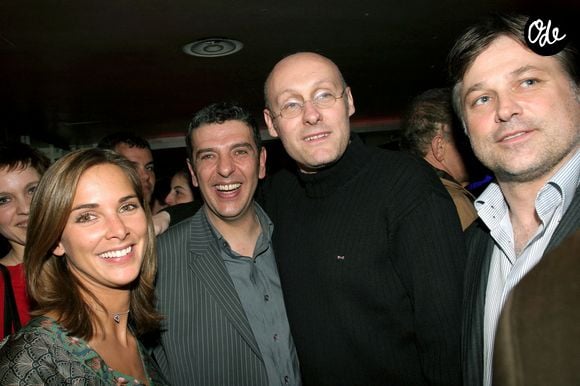 La présentatrice de TF1 Melissa Theuriau, le présentateur de LCI Thierry Gilardi, l'entraîneur Bernard Laporte et le joueur de rugby Denis Charvet assistent à la soirée « La nuit des sports » organisée par TF1 au Club l'Étoile à Paris, en France, le 21 mars 2006. Photo de Benoît Pinguet/ABACAPRESS.COM.