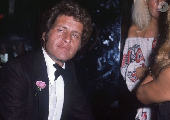 Archives - Joe Dassin lors du concert de Sylvie Vartan au Palais des Congrès.  © JLPPA / Bestimage