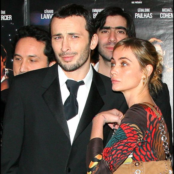 "Il a tout vécu, il a tout vu. Il a vu aussi le moment où, dans ce métier, parfois, c'est compliqué, où on se prend la tête, etc. "

Michaël Cohen et Emmanuelle Béart en 2006 OLIVIER BORDE / BESTIMAGE