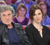 Elle confie avoir été très affectée par leur envol, même s’ils restent très proches.

 François Cluzet, Clémentine Baert et Valérie Bonneton - Enregistrement de l'émission "Vivement Dimanche prochain" présentée par M.Drucker et diffusée le 5 mai sur France 2. Le 29 avril 2019
© Guillaume Gaffiot / Bestimage