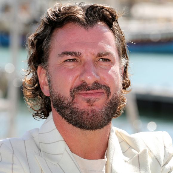 Michaël Youn remis à sa place par sa mère

Michael Youn - Photocall du film "Flashback" lors de la 26ème Edition du Festival de la Fiction de La Rochelle. © Patrick Bernard / Bestimage
