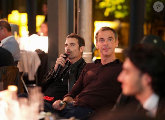 Richard Orlinski (ambassadeur de Hope, parrain du gala), Olivier Véran lors de la soirée annuelle de gala de l'association Hope au pavillon Gabriel à Paris le 14 octobre 2025.
L’association HOPE propose, à travers l’équithérapie et de nombreux ateliers artistiques, un accompagnement destiné aux femmes qui, après l’annonce de leur cancer, souhaitent se reconstruire émotionnellement et retrouver confiance en elles, au-delà du parcours médical.

© Anne-Sophie Guebey / Bestimage
