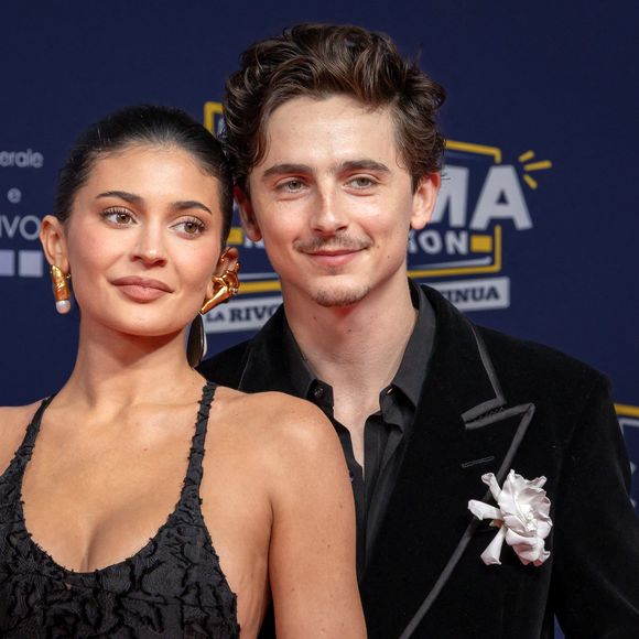Timothée Chalamet est un amoureux de la France.

Timothee Chalamet et Kylie Jenner assistent au tapis rouge lors de la 70ème cérémonie des "David Di Donatello" à Cinecitta Studios à Rome, Italie. Photo par PacificPressAgency / Bestimage