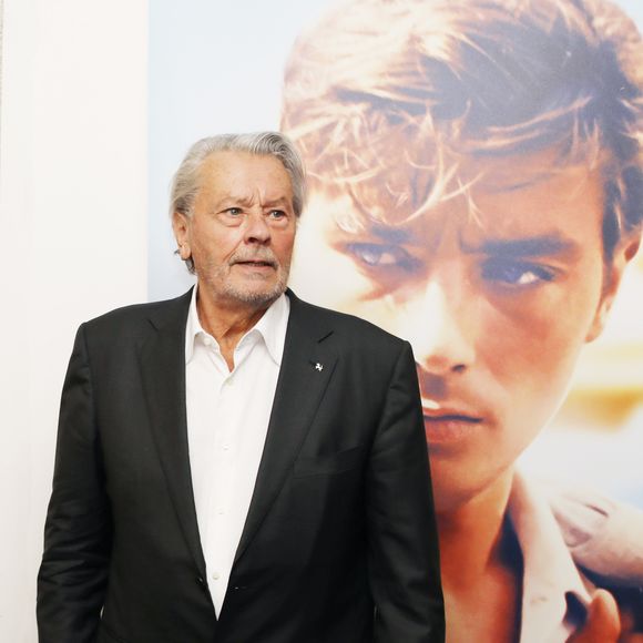 Exclusif - Alain Delon donne une master class au 72ème Festival du Film de Cannes alors qu'il s'apprête à recevoir une Palme d'Or d'honneur pour l'ensemble de sa carrière, Cannes, le 19 mai 2019. ©Denis Guignebourg/BestIlmage