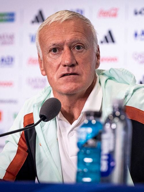 "Je ne sais pas quoi répondre" : Didier Deschamps réagit au refus de la FIFA de rendre un hommage à sa mère Ginette