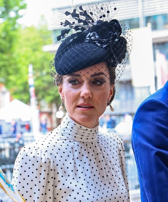 Ce 8 mai, Kate Middleton très apprêtée pour les commémorations de ce jour particulier.
Catherine (Kate) Middleton, princesse de Galles - La famille royale britannique et les personnalités assistent à un service d'action de grâce à l'abbaye de Westminster à Londres, à l'occasion du 80ème anniversaire du jour de la Victoire en Europe (VE Day). GOFF INF / BESTIMAGE