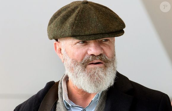 Sinon, ils souhaitent participer au segment “Que sont-ils devenus ?” de Cauchemar en cuisine. “On voudrait que le chef Etchebest sache ce que l’on a fait”, indique le couple

Exclusif - Le chef Philippe Etchebest se rend au salon professionnel des métiers de la bouche "Exphotel" à Bordeaux, France, le 21 novembre 2023, afin de rencontrer et se s'entretenir avec de jeunes chefs et talents des métiers de cuisine. Philippe Etchebest a abandonné son célèbre 4X4 Land Rover trop souvent bloqué dans les embouteillages de Bordeaux en échange d'une moto allemande, pour ses trajets entre ses rendez-vous et ses trois restaurants Bordelais. © Patrick Bernard/Bestimage