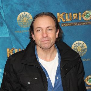Qui est comme vous le savez un ancien champion de patinage artistique

Philippe Candeloro - Première du spectacle du Cirque du Soleil "Kurios, Cabinet des curiosités" à Chatou. © Coadic Guirec/Bestimage