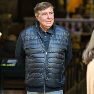 Jean-Pierre Foucault aux obsèques d'Evelyne Leclercq en la cathédrale Sainte-Réparate de Nice, France, le 13 janvier 2026. © Bruno Bebert/Bestimage