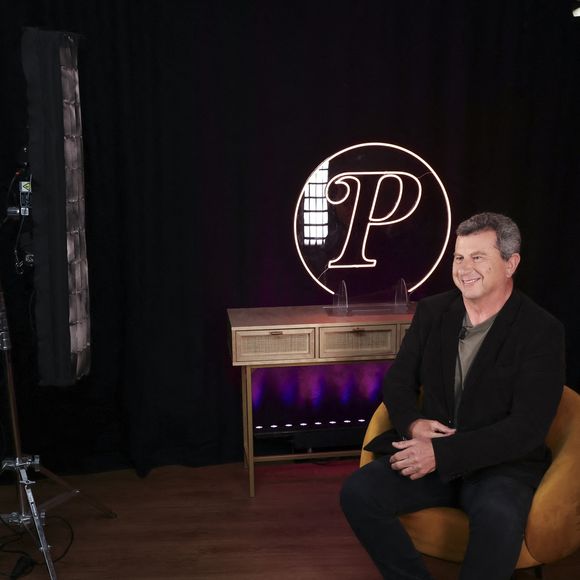 Pascal Bataille en interview pour "En privé avec", format original de Webedia © Jack Tribeca/Bestimage