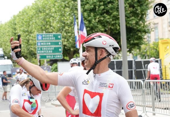 Exclusif - Paul Belmondo - Les célébrités lors de “L'Etape du Coeur” de l’association Mécénat Chirurgie Cardiaque lors de la 12ème étape de la 113ème édition du Tour de France entre Nevers et Chalon-sur-Saône, France, le 16 juillet 2026. © Anne-Sophie Guebey/Bestimage