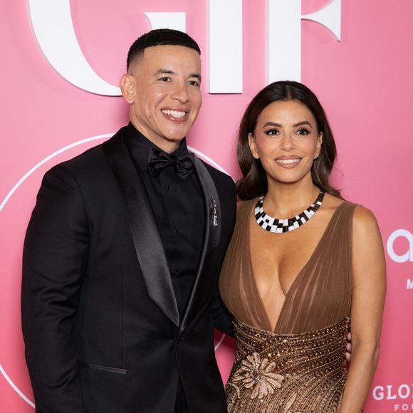 La soirée a également vu Daddy Yankee, surnommé le "roi du reggaeton", honoré pour ses œuvres de bienfaisance.

Daddy Yankee et Eva Longoria assistent au premier Gala Global Gift sponsorisé par « APM Monaco » organisé à Monaco, dans la Salle Empire de l'Hôtel de Paris. © Olivier Huitel/Pool/Bestimage