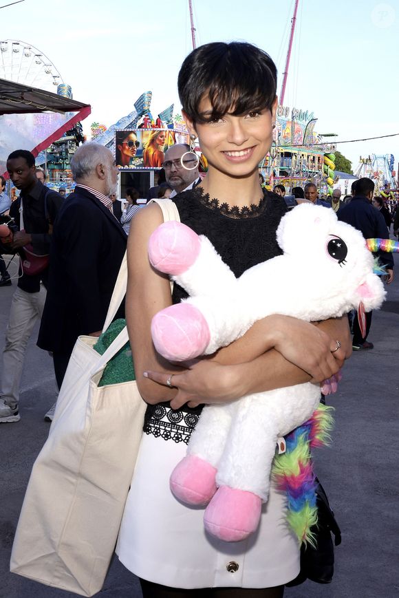 Ève Gilles (Miss France 2024) - Inauguration de la Foire du Trône 2025 à Paris le 4 avril 2025. © Cédric Perrin/Bestimage