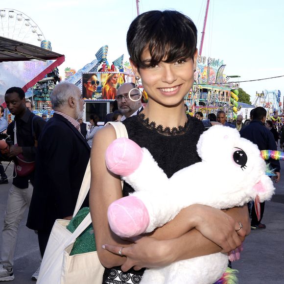 Ève Gilles (Miss France 2024) - Inauguration de la Foire du Trône 2025 à Paris le 4 avril 2025. © Cédric Perrin/Bestimage