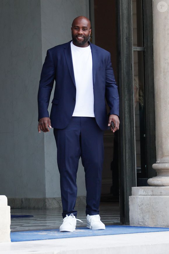 Conçu avec ses partenaires Olivia et Philippe Véran, l'établissement haut de gamme propose 17 chambres et suites uniques.

Teddy Riner - Réception de l'équipe du Paris Saint-Germain à l'occasion de leur titre de vainqueur de la Ligue des Champions 2024-2025 au palais de l'Elysée à Paris, le 1er juin 2025. 

© Christophe Clovis / Bestimage