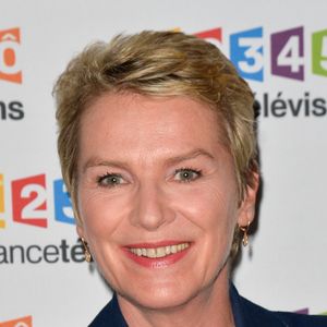 Élise Lucet lors du photocall de la présentation de la nouvelle dynamique 2017-2018 de France Télévisions. Paris, le 5 juillet 2017.
© Guirec Coadic/Bestimage