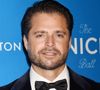 Le nom de David Charvet est bien connu du grand public, mais aujourd'hui, c'est son fils Shaya qui attire l'attention (ndlr : l'acteur d'Alerte à Malibu est papa de Rain et Shaya, fruits de son amour avec son ex femme Brooke Brun). 

David Charvet - 6ème soirée de gala biannuel UNICEF Ball, en partenariat avec Louis Vuitton, à l'hôtel Beverly Wilshire Four Seasons à Beverly Hills
JLPPA / Bestimage