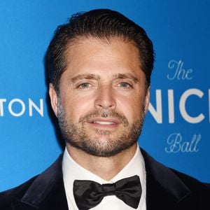 Le nom de David Charvet est bien connu du grand public, mais aujourd'hui, c'est son fils Shaya qui attire l'attention (ndlr : l'acteur d'Alerte à Malibu est papa de Rain et Shaya, fruits de son amour avec son ex femme Brooke Brun). 

David Charvet - 6ème soirée de gala biannuel UNICEF Ball, en partenariat avec Louis Vuitton, à l'hôtel Beverly Wilshire Four Seasons à Beverly Hills
JLPPA / Bestimage