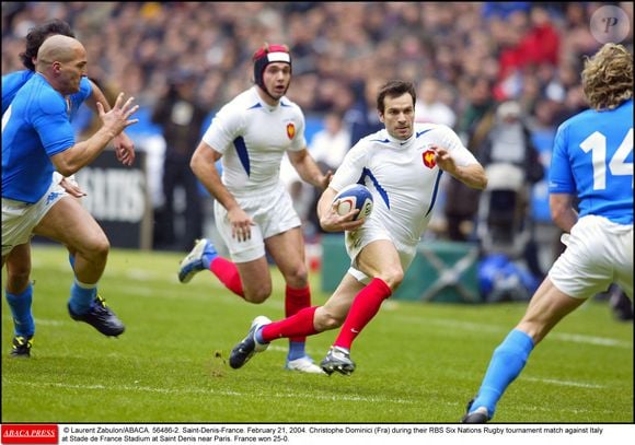 Christophe Dominici (Fra) pendant le match du tournoi de rugby RBS Six Nations contre l'Italie au Stade de France à Saint Denis. La France a gagné 25-0.  21 février 2004. © Laurent Zabulon/ABACA