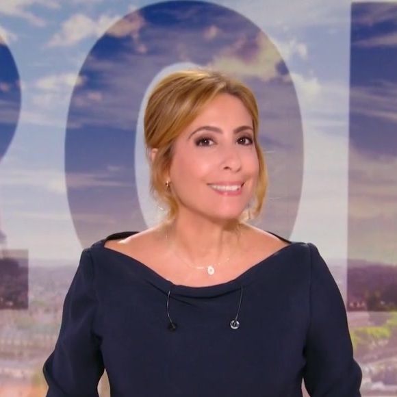 Léa Salamé à la présentation du JT de 20 heures de France 2 le 1er septembre 2025.