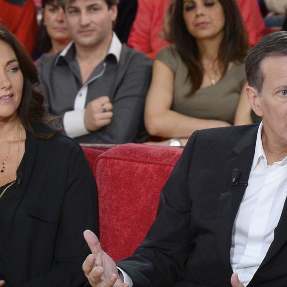 Écoute-t-elle pour autant l’avis du père de ses deux filles, Elisa et Toscane, respectivement âgées de 27 et 22 ans ?

Cristiana Reali et Francis Huster - Enregistrement de l' émission "Vivement Dimanche" à Paris le 24 septembre 2014. L'émission sera diffusée le 28 Septembre. © COADIC GUIREC / BESTIMAGE